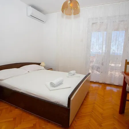 Apartment Goran