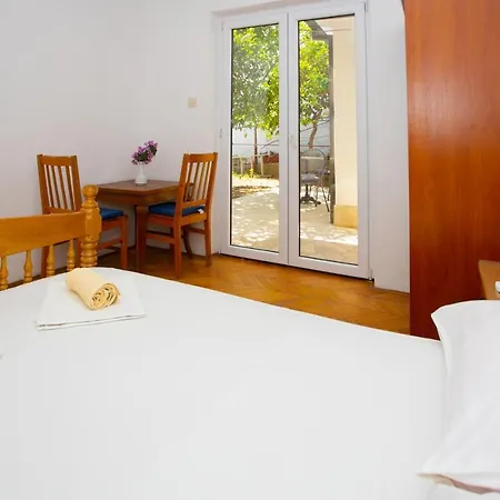 Apartment Goran *